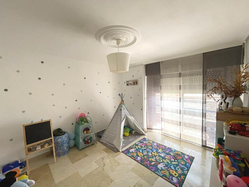 4 chambre Appartement à vendre