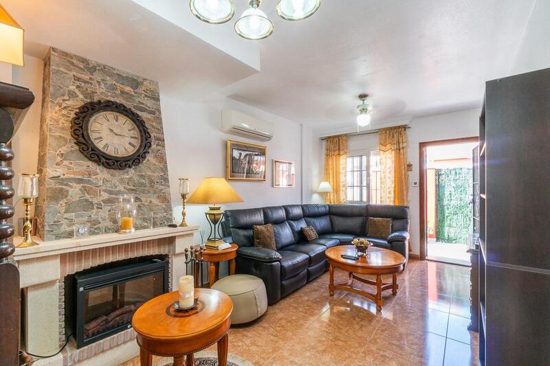 3 bedroom Townhouse for sale
