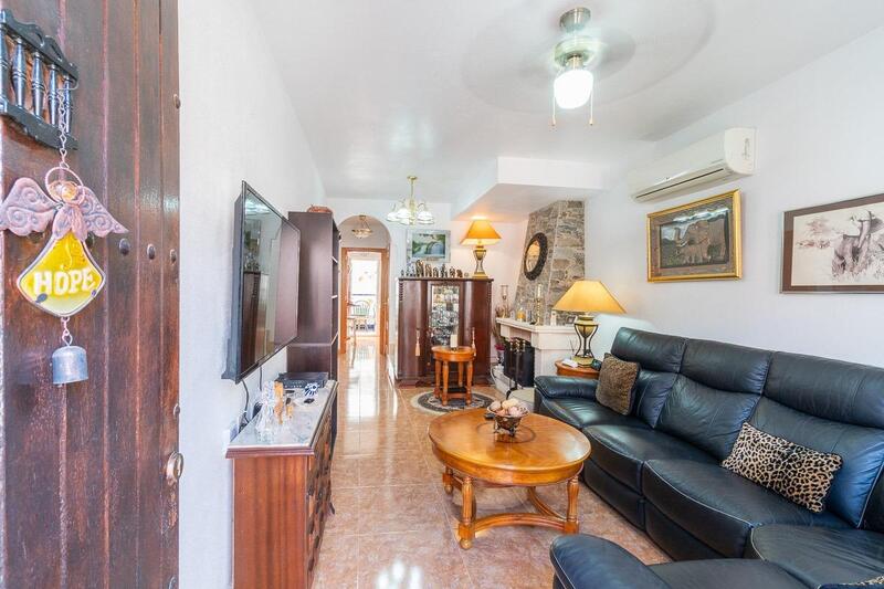 3 bedroom Townhouse for sale