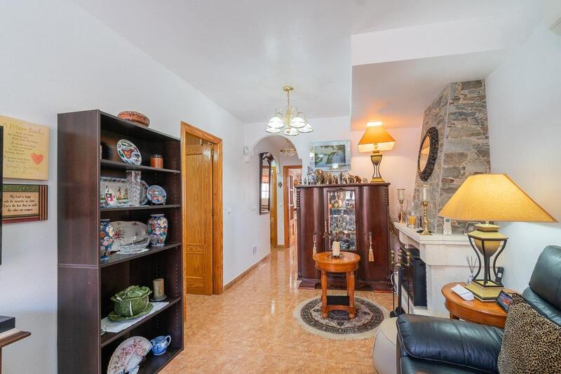 3 bedroom Townhouse for sale