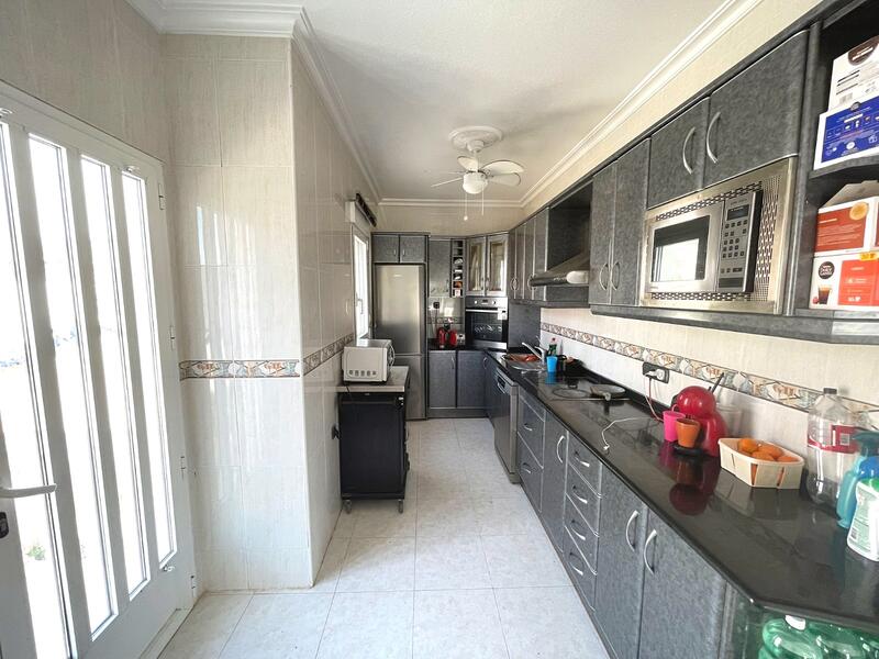 4 bedroom Villa for sale