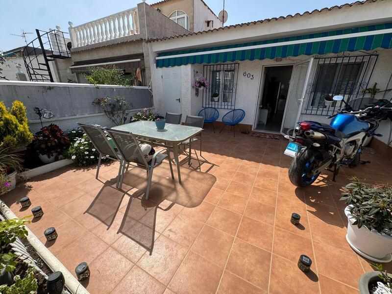 Villa til salg i Torrevieja, Alicante