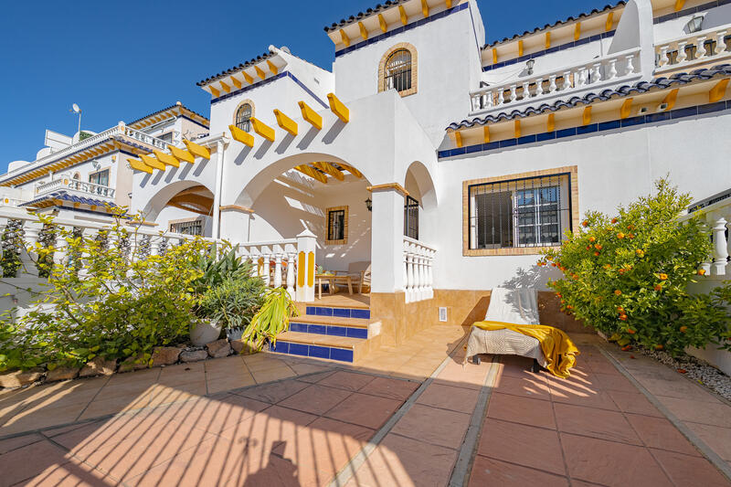 3 sovrum Radhus till salu i Playa Flamenca, Alicante