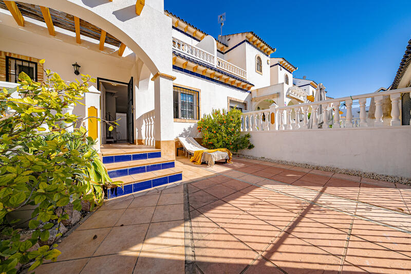 3 sovrum Radhus till salu i Playa Flamenca, Alicante