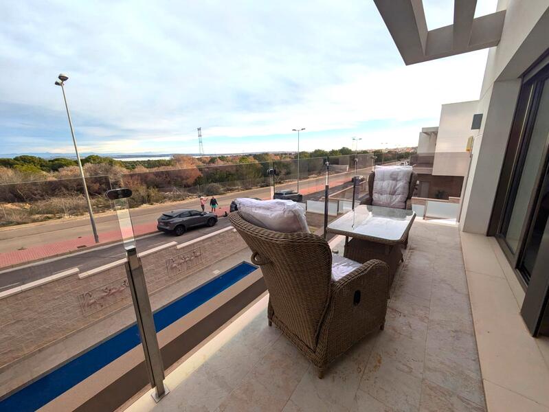 4 slaapkamer Villa Te koop