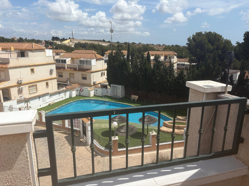 Adosado en venta en Algorfa, Alicante