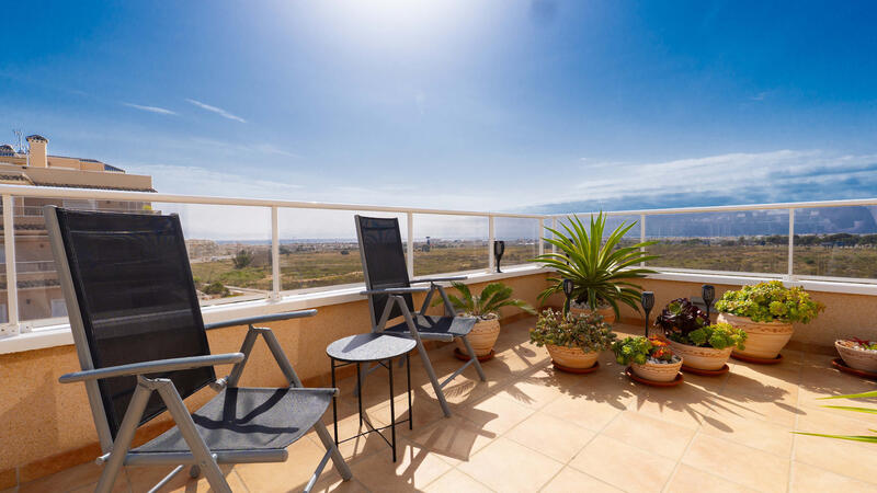 3 bedroom Apartment for sale