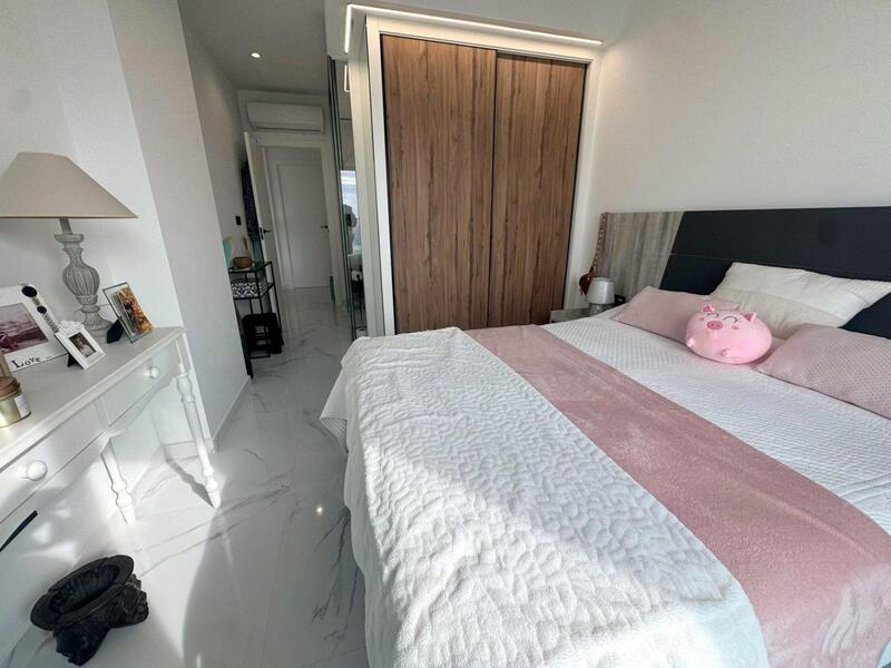 2 slaapkamer Villa Te koop 2 slaapkamer Villa Te koop
