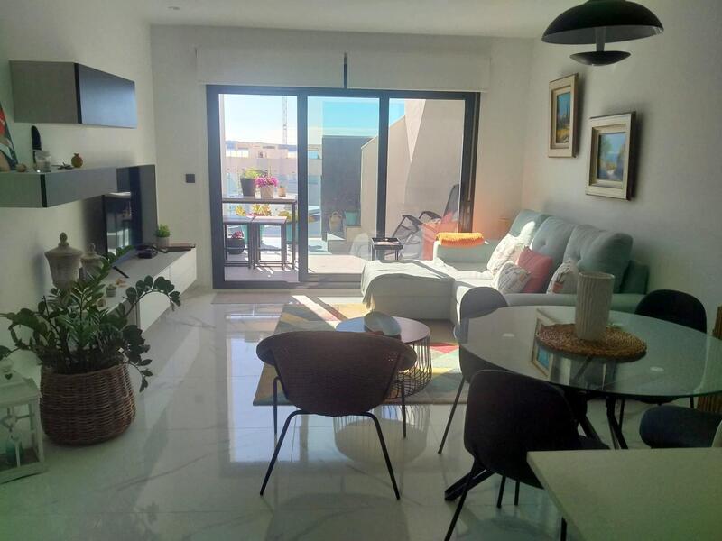 2 slaapkamer Villa Te koop 2 slaapkamer Villa Te koop