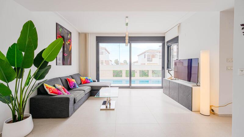 4 soverom Villa til salgs 4 soverom Villa til salgs