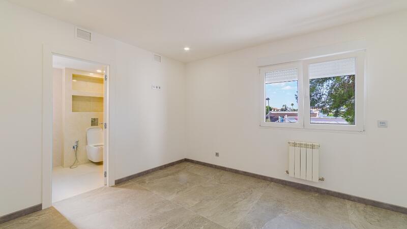 6 sovrum Villa till salu