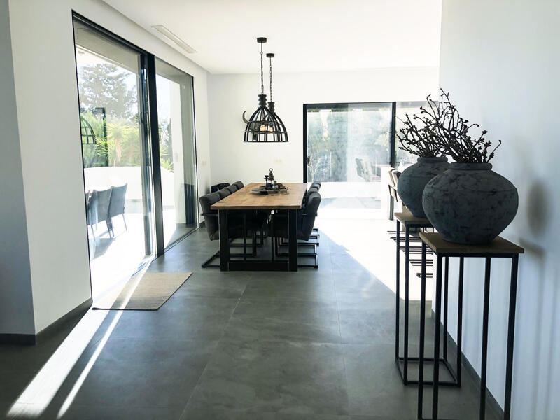 6 soveværelse Villa til salg 6 soveværelse Villa til salg