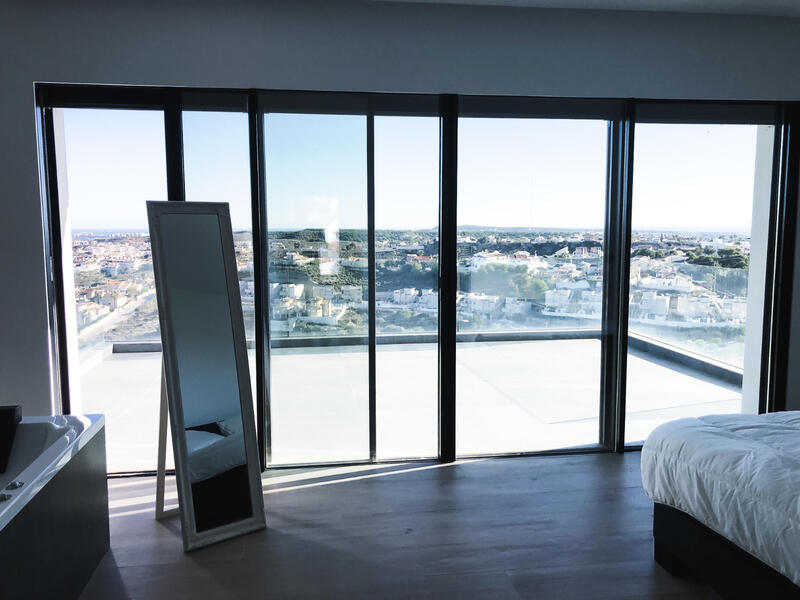 6 soveværelse Villa til salg 6 soveværelse Villa til salg