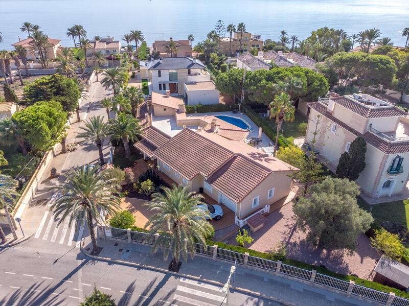 3 slaapkamer Villa Te koop in Cabo Roig, Alicante