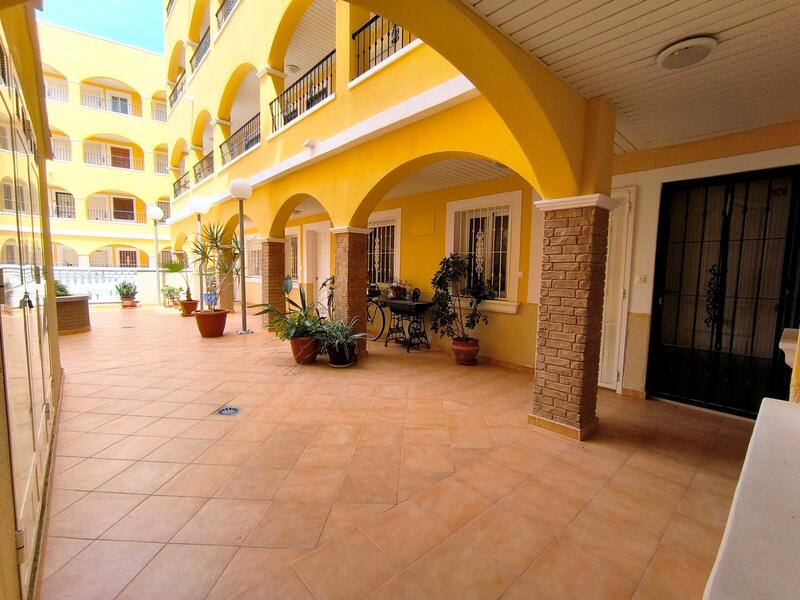 2 soverom Leilighet til salgs i Algorfa, Alicante