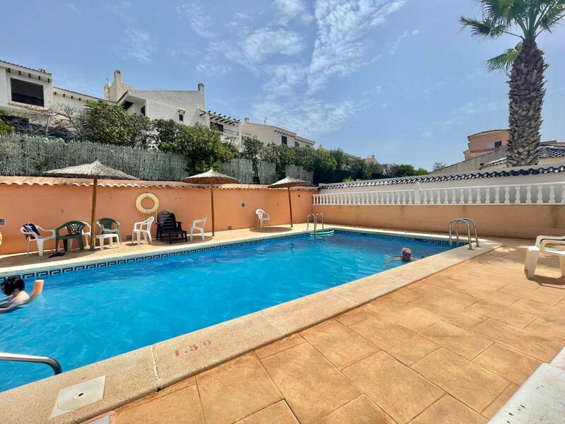 3 slaapkamer Gezinswoning Te koop in Playa Flamenca, Alicante