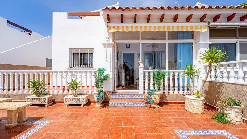3 bedroom Townhouse for sale in Punta Prima, Alicante