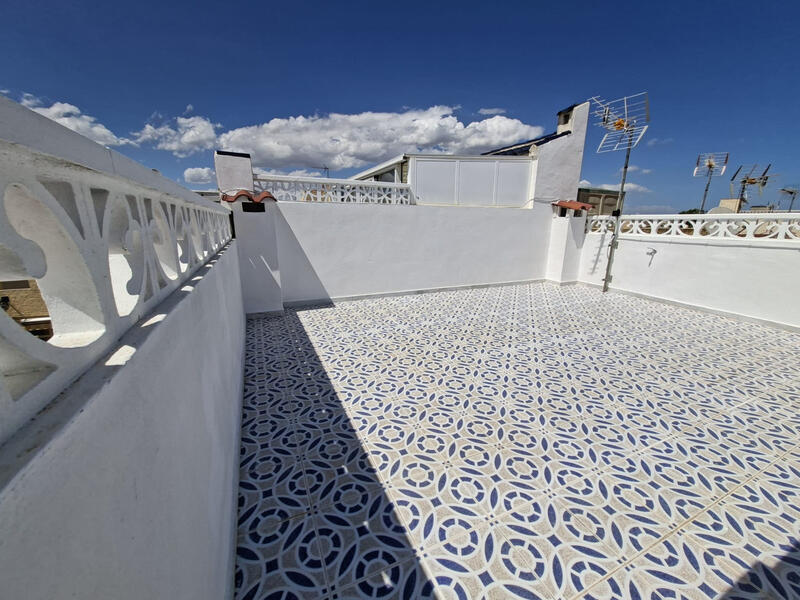 1 Cuarto Adosado en venta en La Marina, Alicante