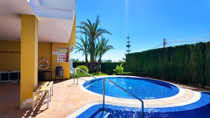 2 Schlafzimmer Appartement zu verkaufen in Orihuela Costa, Alicante