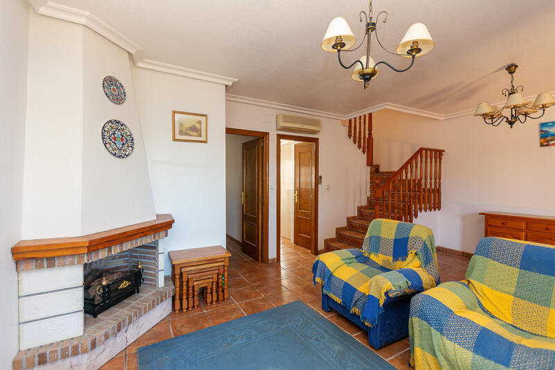 2 bedroom Townhouse for sale 2 bedroom Townhouse for sale