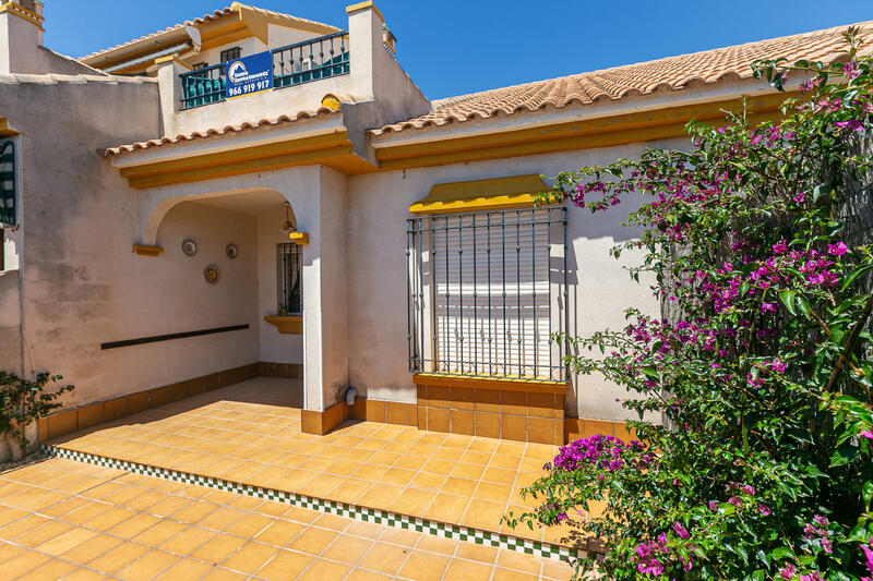 2 bedroom Townhouse for sale 2 bedroom Townhouse for sale