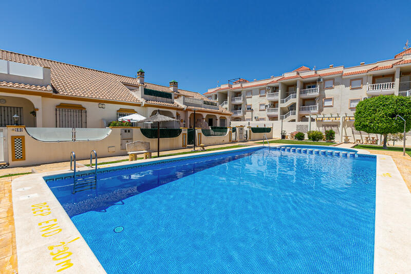 2 bedroom Townhouse for sale 2 bedroom Townhouse for sale