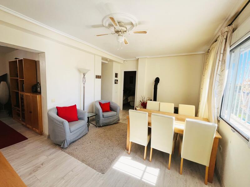 2 chambre Duplex à vendre 2 chambre Duplex à vendre