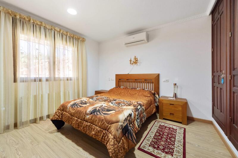 4 Schlafzimmer Villa zu verkaufen 4 Schlafzimmer Villa zu verkaufen