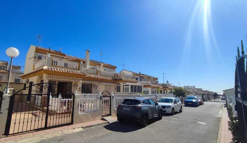 Villa à vendre dans Playa Flamenca, Alicante