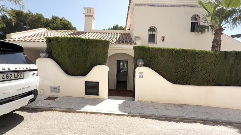 4 slaapkamer Villa Te koop 4 slaapkamer Villa Te koop