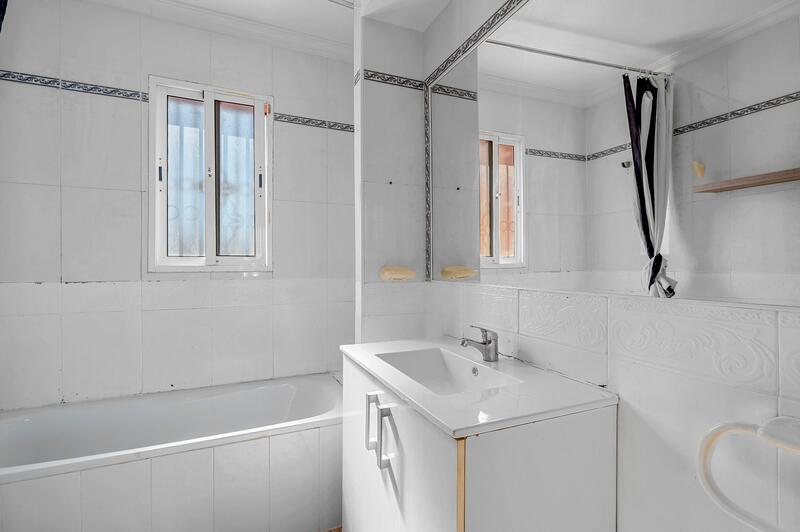 3 soveværelse Byhus til salg 3 soveværelse Byhus til salg