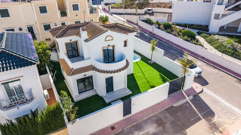 Villa for sale in Orihuela Costa, Alicante