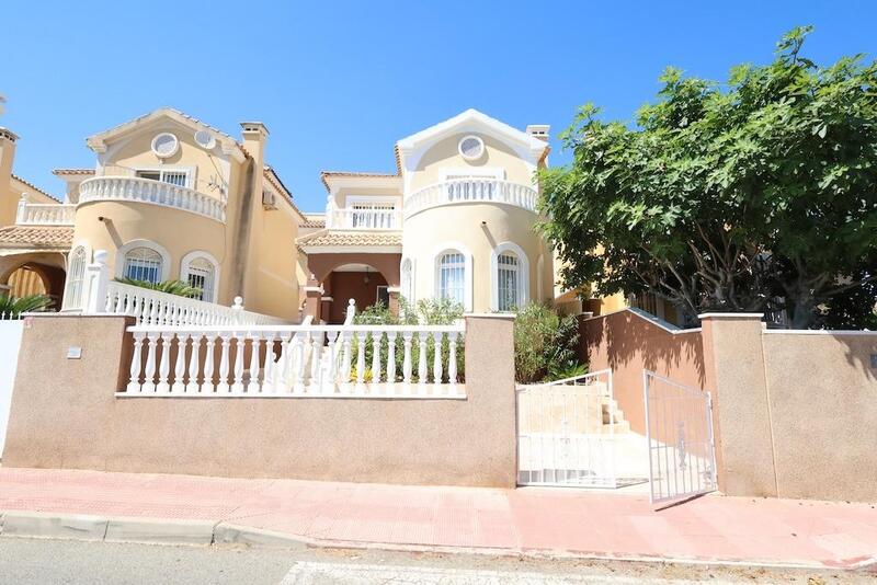 3 bedroom Villa for sale 3 bedroom Villa for sale