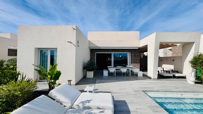 2 bedroom Villa for sale 2 bedroom Villa for sale