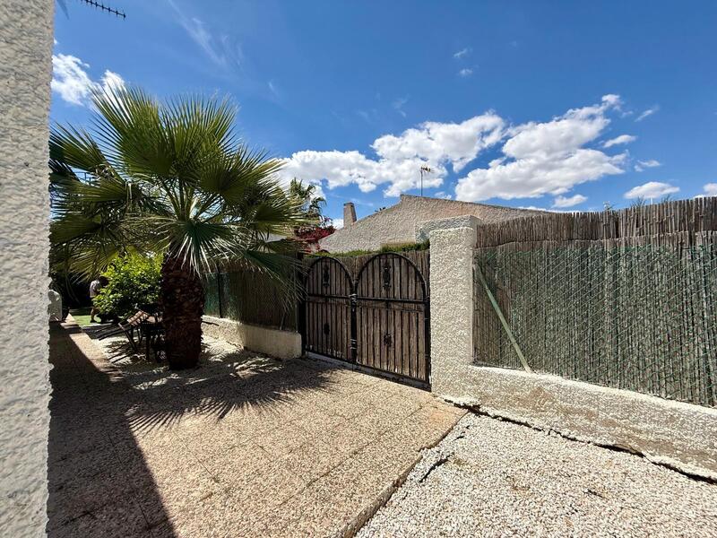 3 slaapkamer Villa Te koop 3 slaapkamer Villa Te koop