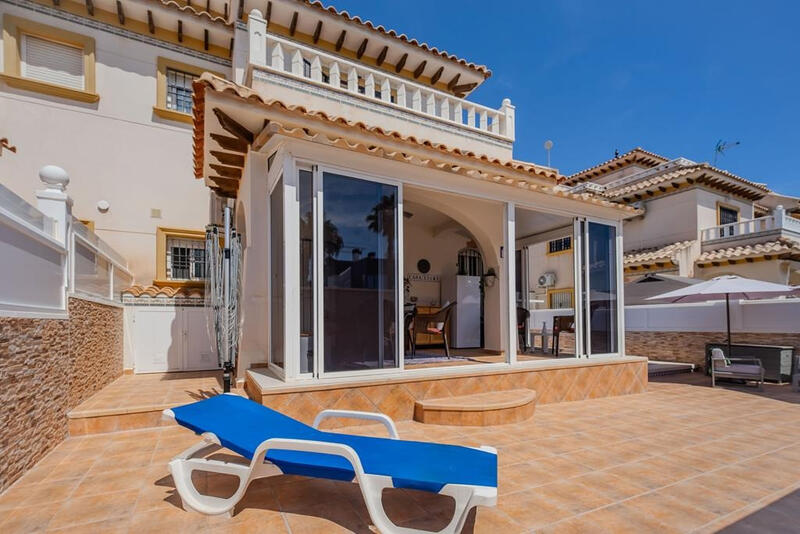 3 bedroom Townhouse for sale 3 bedroom Townhouse for sale