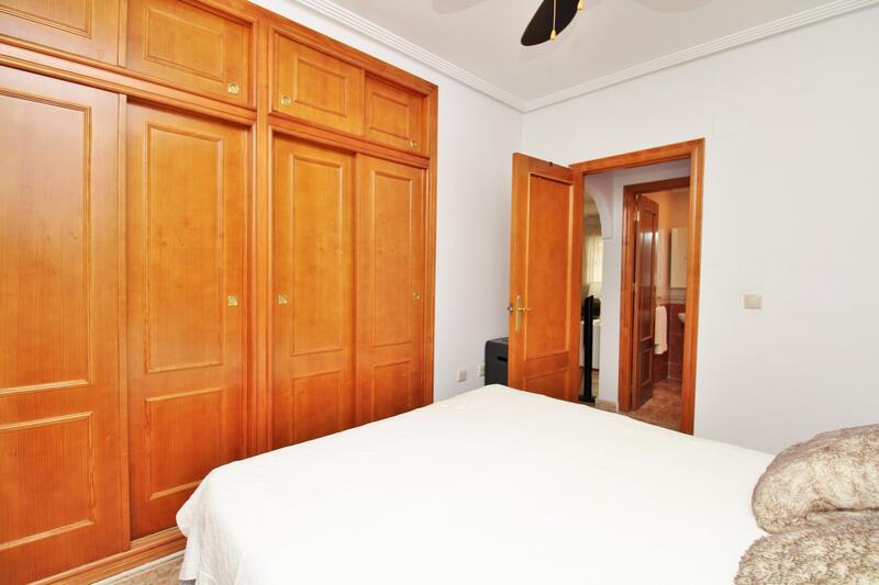 2 slaapkamer Appartement Te koop 2 slaapkamer Appartement Te koop