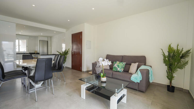 2 slaapkamer Appartement Te koop 2 slaapkamer Appartement Te koop