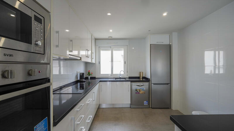 2 slaapkamer Appartement Te koop 2 slaapkamer Appartement Te koop