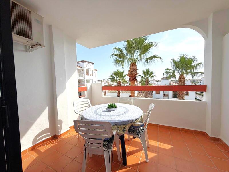 Apartamento en venta en Villamartin, Alicante