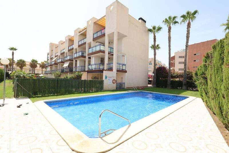 Appartement Te koop in Cabo Roig, Alicante