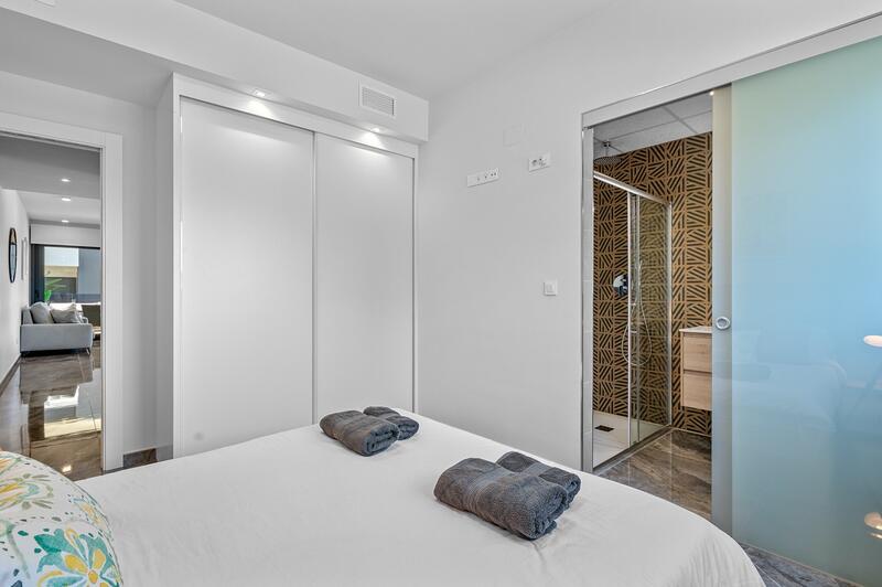2 slaapkamer Appartement Te koop 2 slaapkamer Appartement Te koop