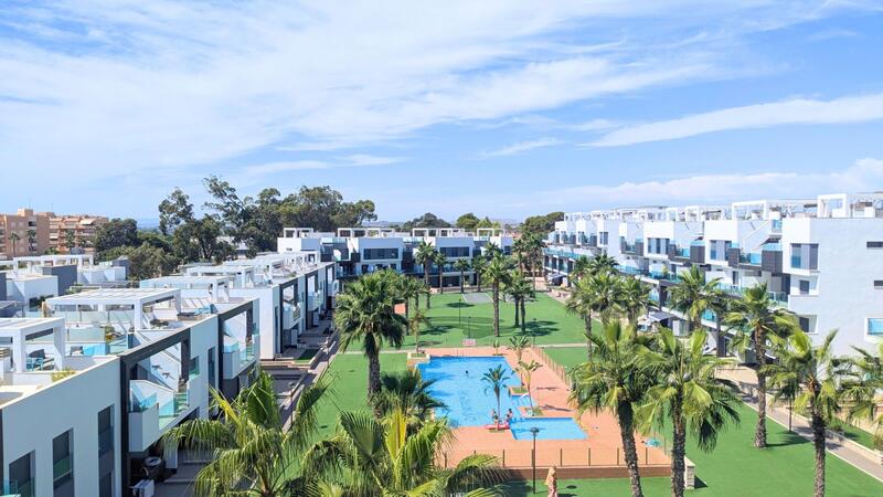 Lägenhet till salu i El Raso, Alicante