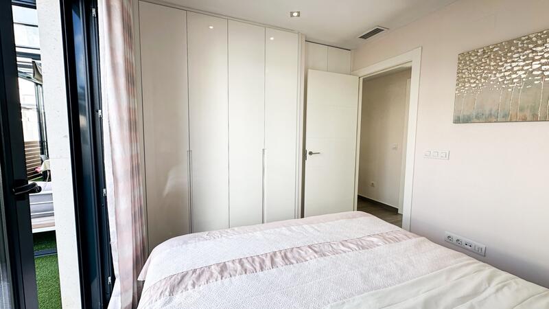 5 Schlafzimmer Villa zu verkaufen 5 Schlafzimmer Villa zu verkaufen