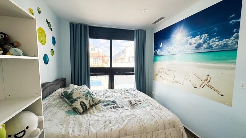 5 Schlafzimmer Villa zu verkaufen 5 Schlafzimmer Villa zu verkaufen