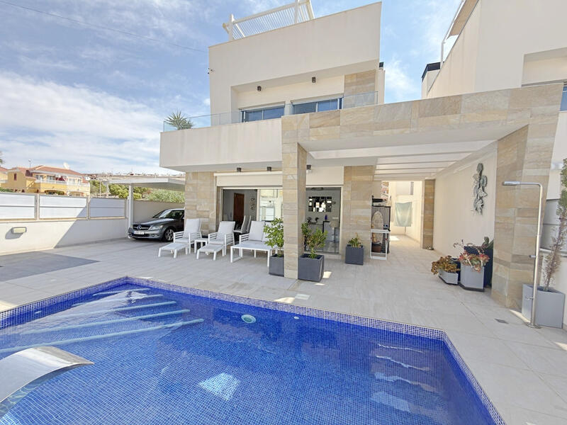 4 bedroom Villa for sale 4 bedroom Villa for sale