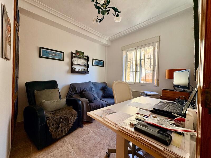 3 bedroom Townhouse for sale