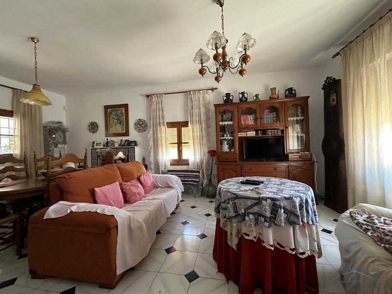 2 bedroom Country House for sale
