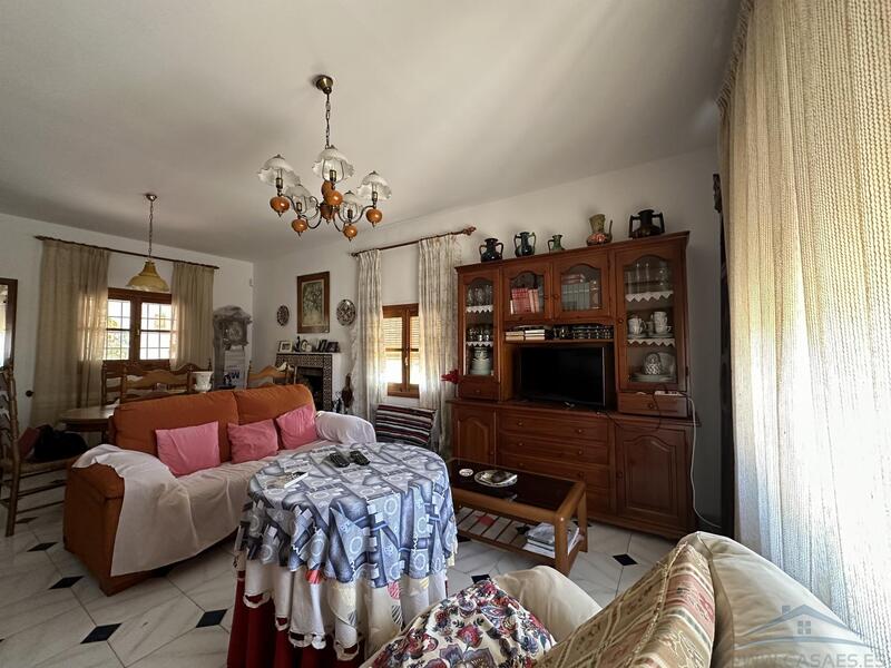 2 bedroom Country House for sale