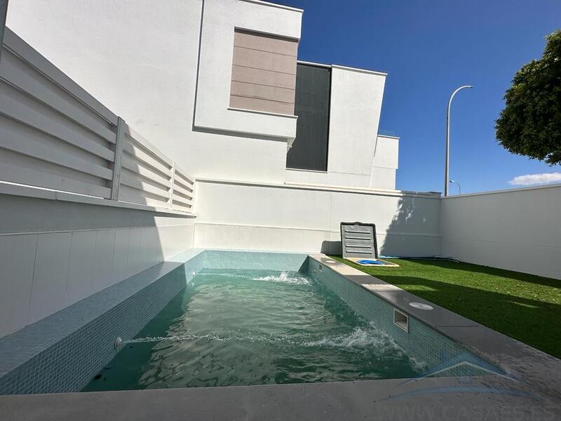 Деревенский Дом в долгосрочную аренду в Almería, Almería
